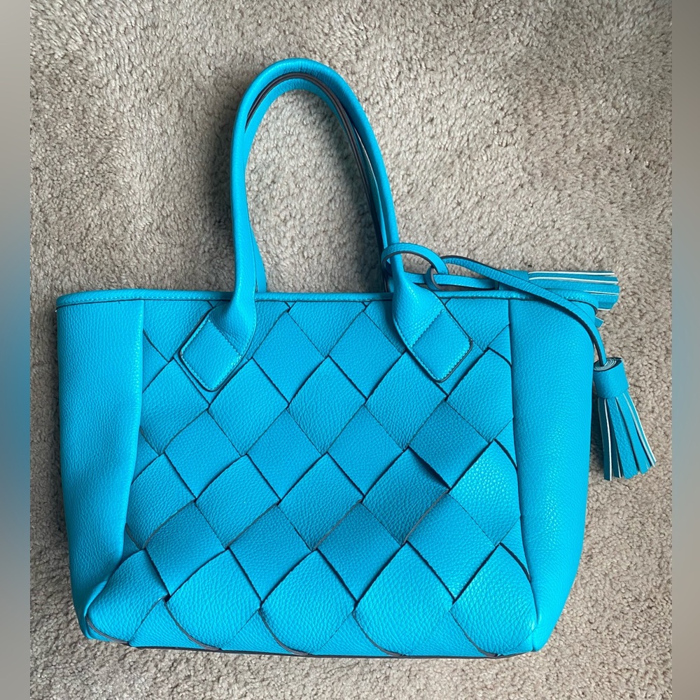 Charming Charlie’s Blue Woven Front Purse - Picture 4 of 8